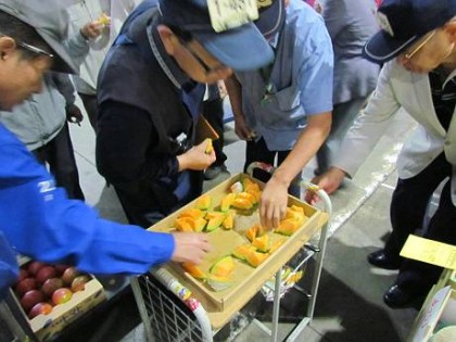 中ふらのメロン試食